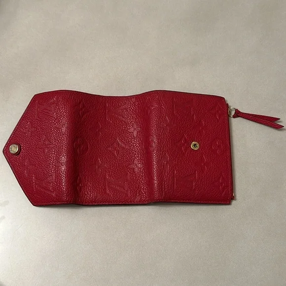 Louis Vuitton Victorine Wallet - Picture 5 of 8